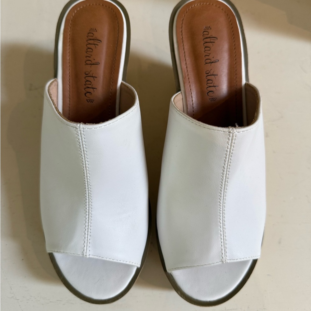 Altar’d State White Slide Wedges, Size 8